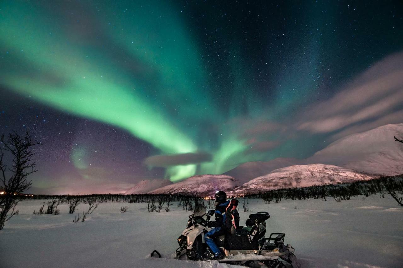 Lyngen Experience Apartments Nord-Lenangen Exteriör bild